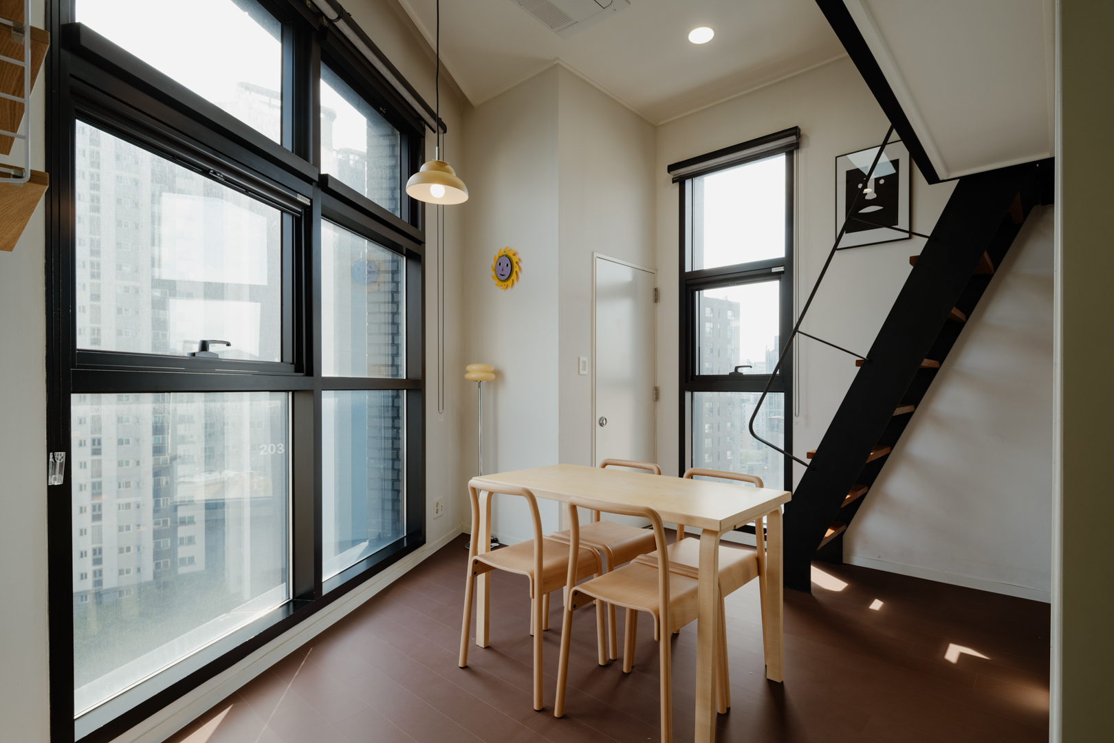 큰 테이블만 있으면 무엇이든 할 수 있어